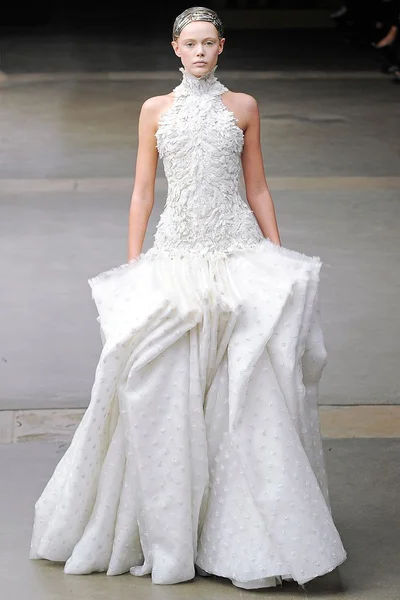 Look 33